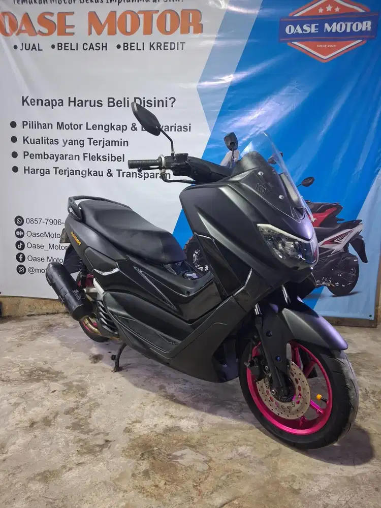 (B) Yamaha NMAX 155 Tahun 2018