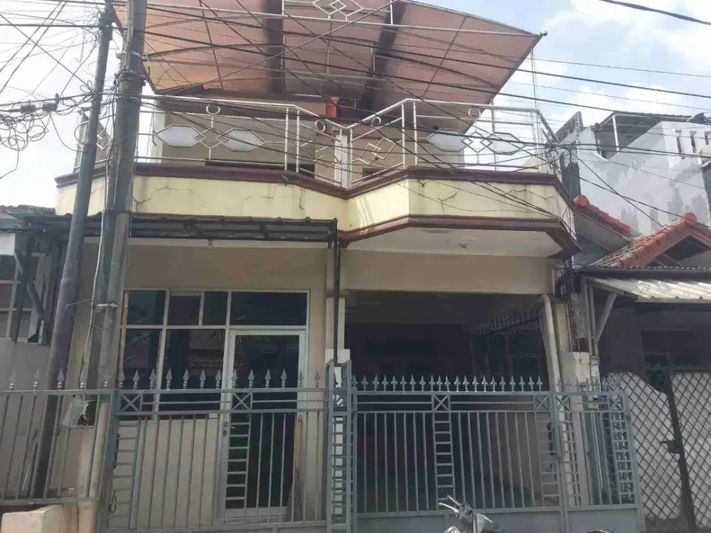 Dijual Rumah Strategis di Taman Harapan Baru Harapan Indah Bekasi