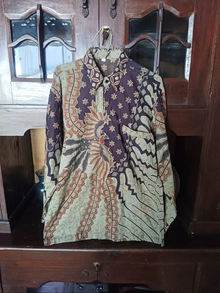 Kemeja Batik Pria Made in Indonesia
