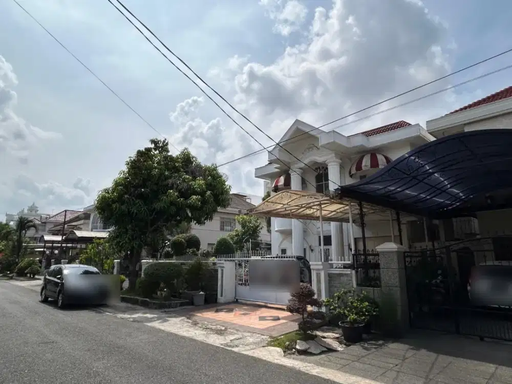 Villa di komplek Griya riatur amir hamzah Medan barat