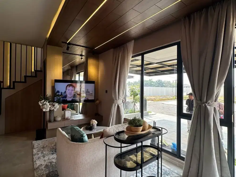 RUMAH 3 LANTAI LOKASI PREMIUM HARGA TERJANGKAU!