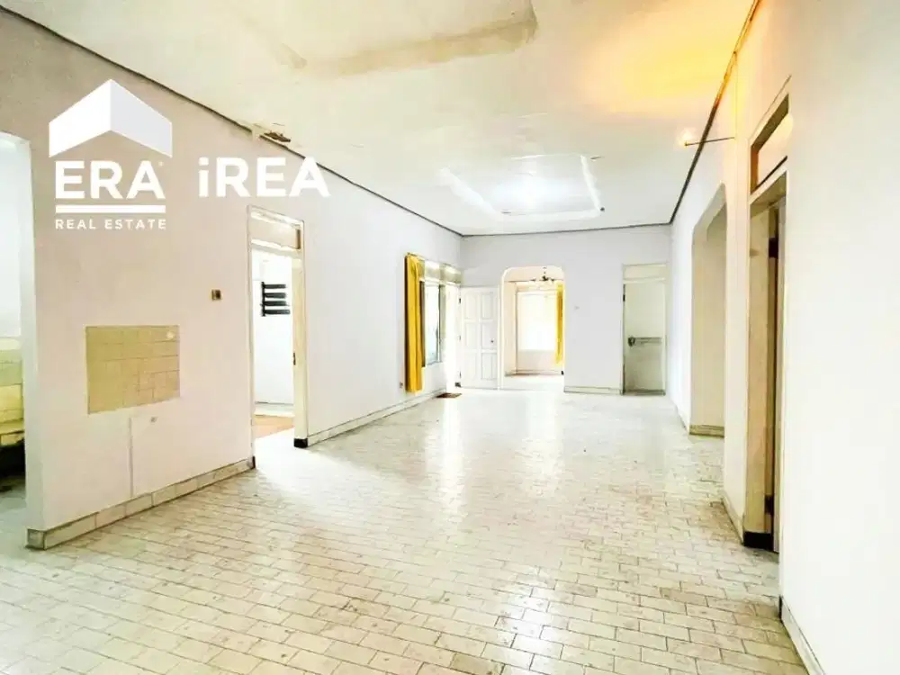 DIJUAL RUMAH DEKAT KANTOR DPRD TUGU MAKUTA SOLO