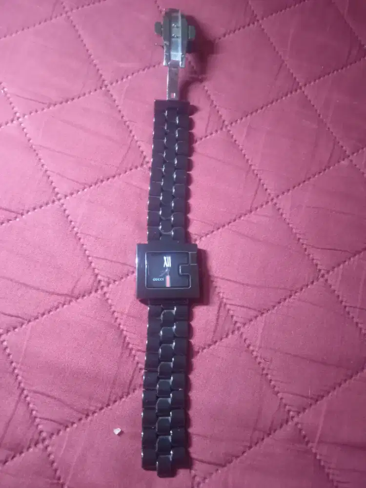 Jam tangan Gucci original