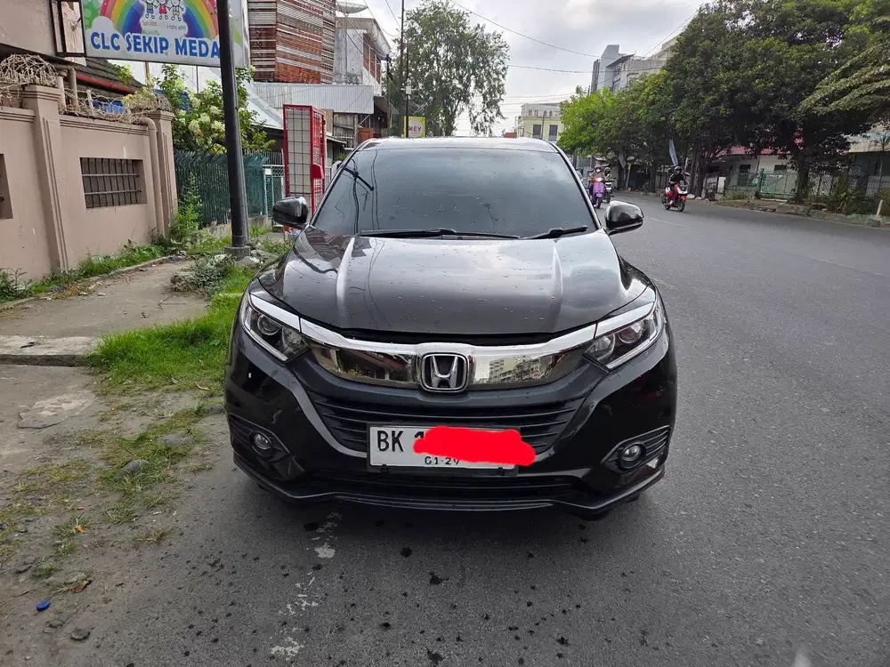 Honda HR-V 2019 E CVT AT Bensin