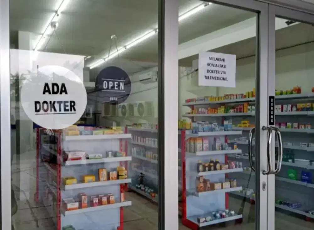 Di butuhkan secepat nya admin wanita apotek