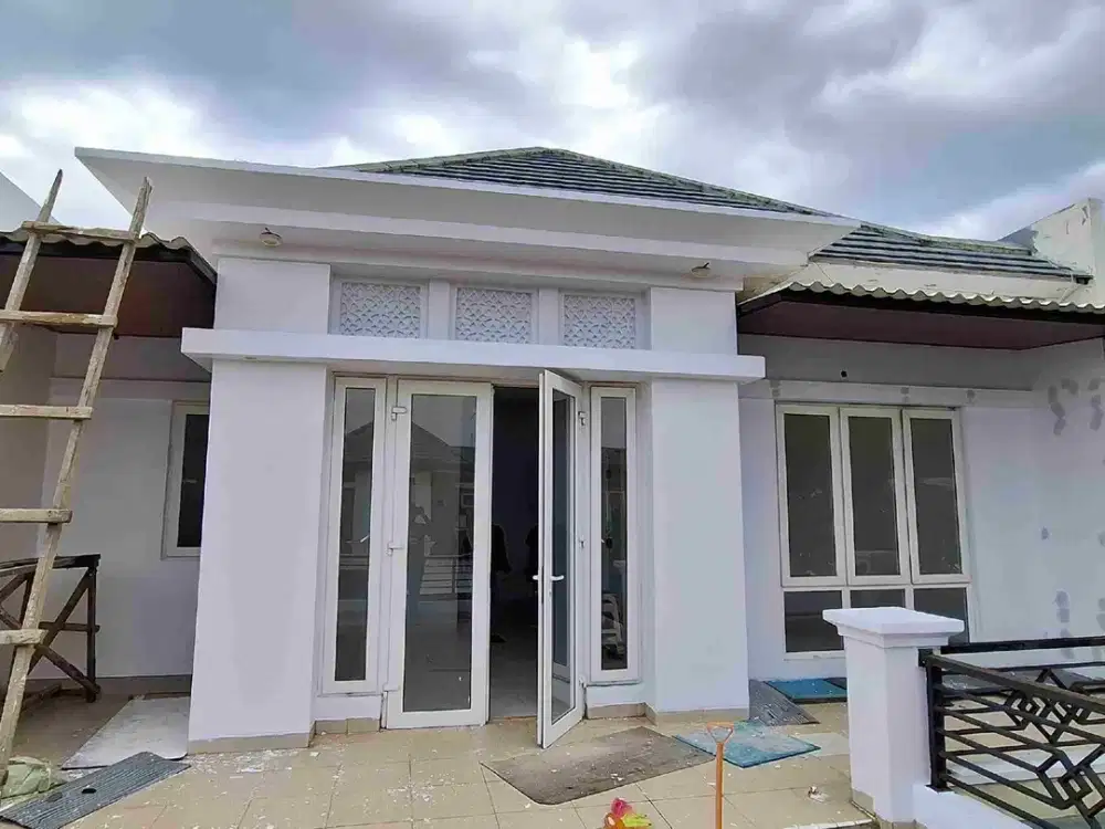 Rumah Murah 2 Lantai Dak Depan & Sudah Renovasi Di Cluster Baru!