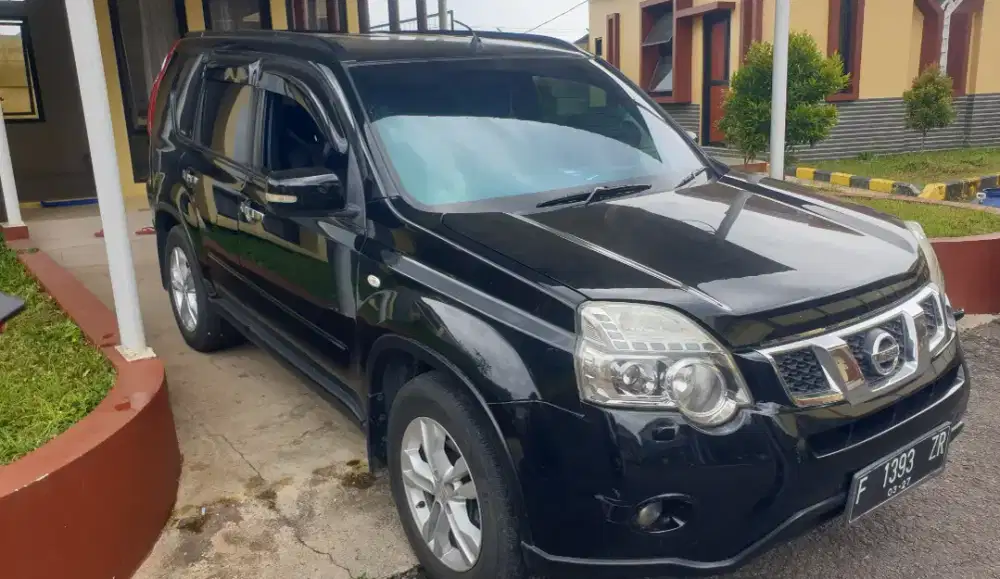 JUAL CEPAT NISSAN XTRAIL 2011 2.5 ST