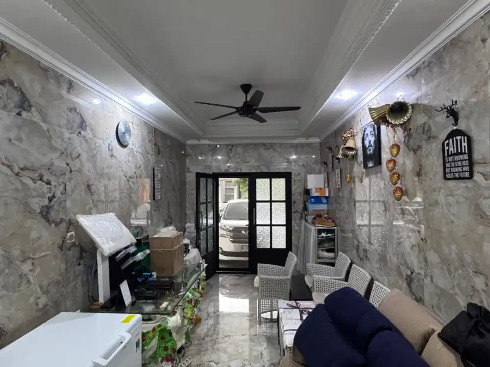 Rumah Mewah Full Furnished, Deket Taman Green Wich Park BSD Sheffield Greenwich BSD