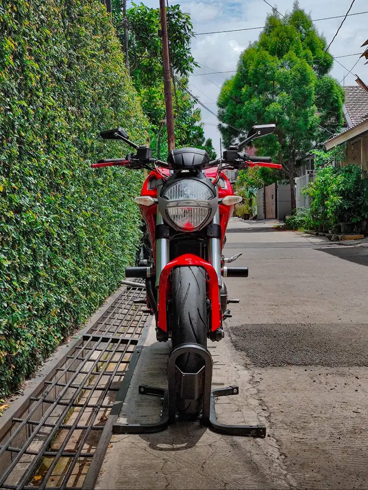 Ducati Monster 795 2014 TT LOW ODO LIKE NEW FP TT