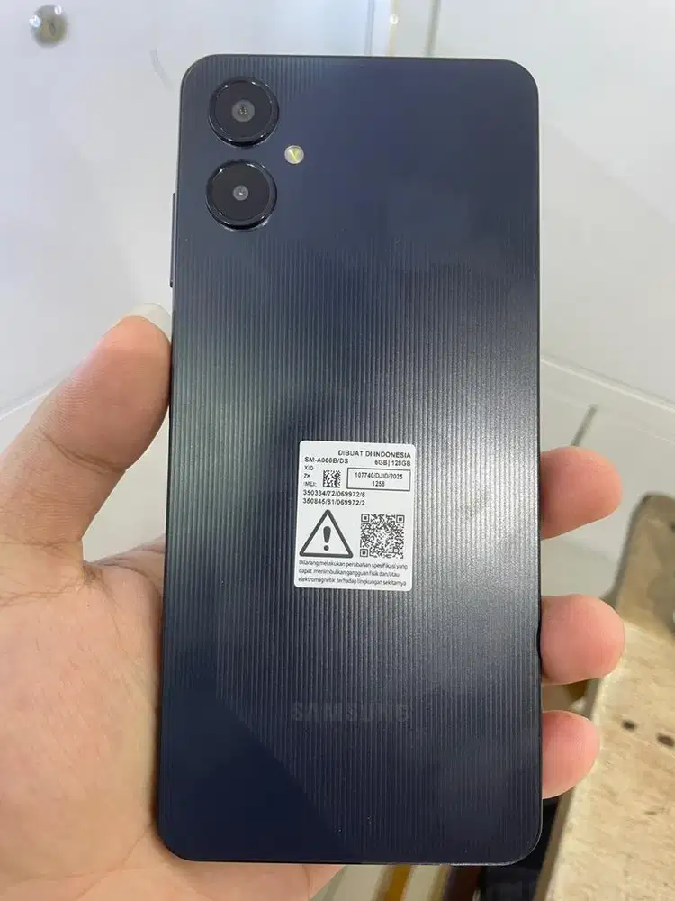 Samsung a06 6/128 5g