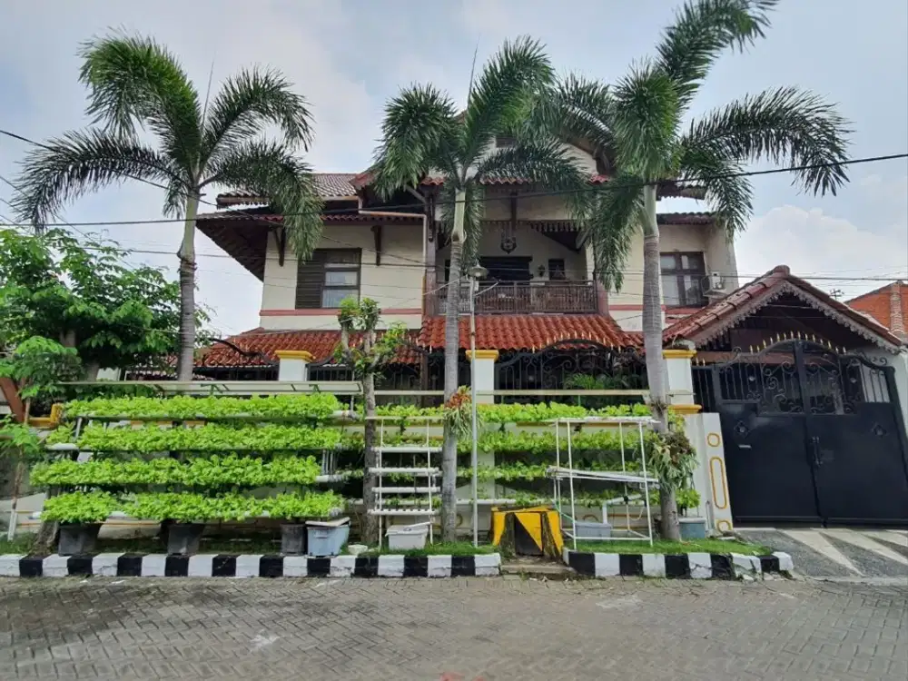 Rumah Manyar Kartika STRATEGIS ROW 3 MOBIL COMMERCIAL AREA