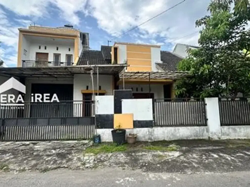 RUMAH 2 LANTAI DIJUAL DI SOLO DEKAT ALUN ALUN KARANGANYAR, RSUD KARANGANYAR