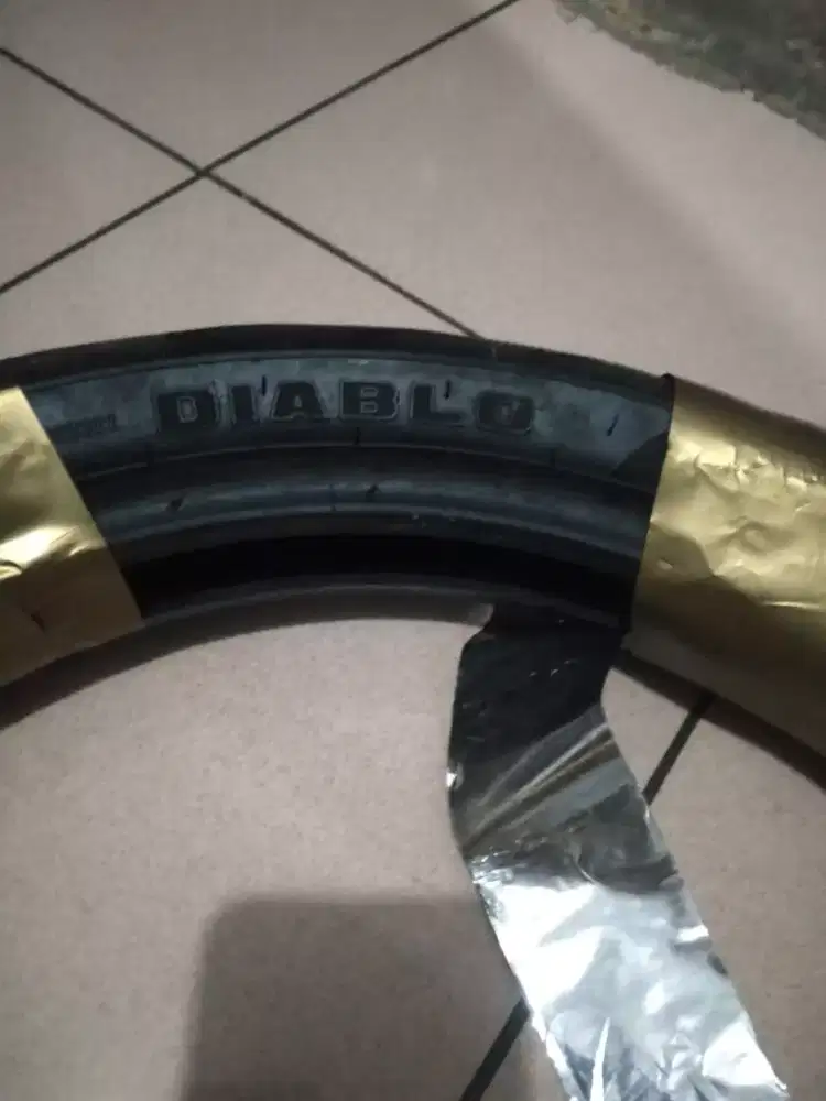 Jual cepet ban motor Diablo merk nya masih bagus
