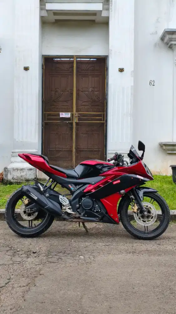 Jual cepat Yamaha R15 V2 istimewa