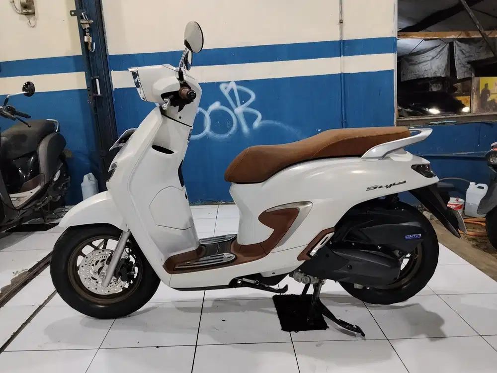 Jual Honda stylo abs 2025 super mewah body mulus