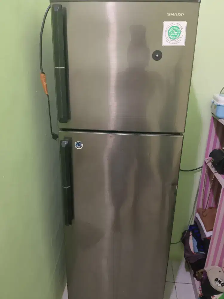 Kulkas 2 pintu Sharp