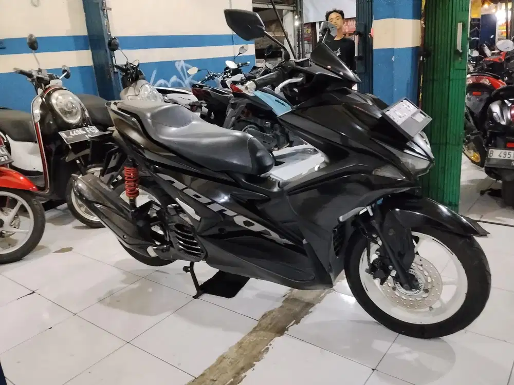 Jual yamaha aerox old 2017 full orisinil