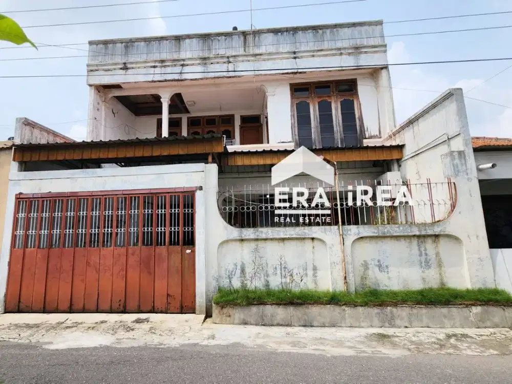 DIJUAL RUMAH DEKAT PASAR KEMBANG SOLO