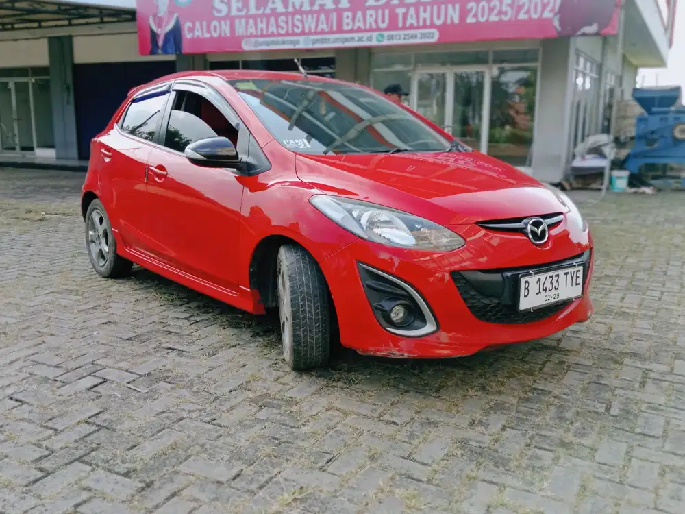 Mazda 2 2013 Bensin