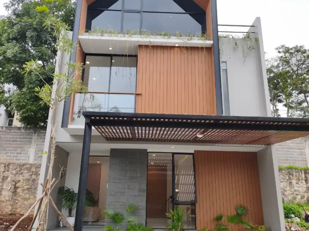 RUMAH BARU 3 LANTAI MINIMALIS MODERN SIAP HUNI DI SETRADUTA BANDUNG