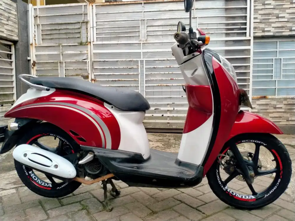 Honda Scoopy lengkap motor sehat walafiat keterangan detail dibawah