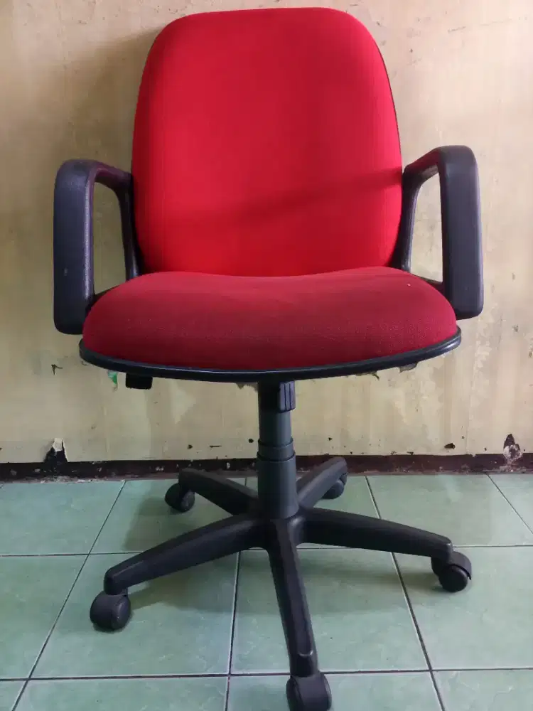 KURSI KANTOR HIDROLIK