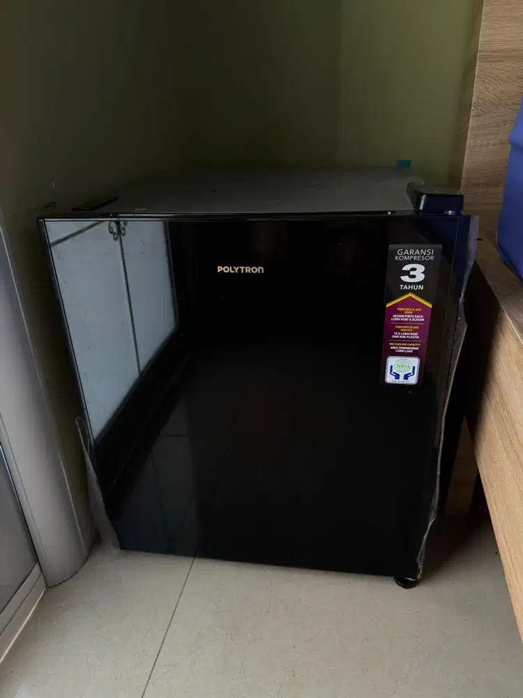 DIJUAL KULKAS MINI 1 PINTU POLYTRON MURAH DAERAH DENPASAR