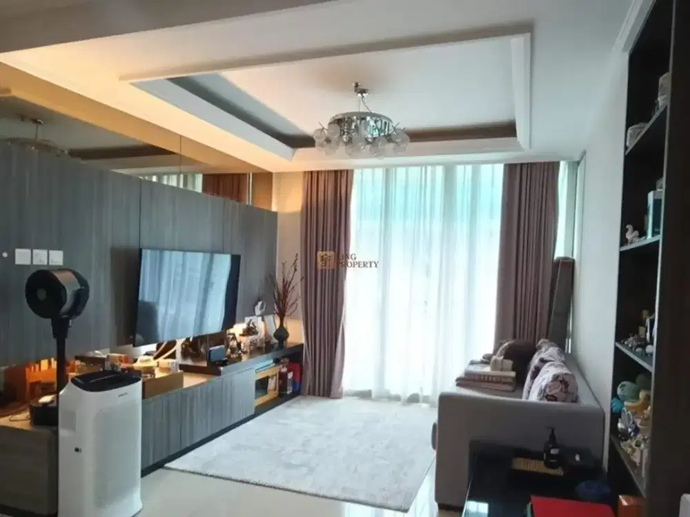 Central Park Residences 2BR Luxury Design Balkon Luas – Dekat Mall Taman Anggrek