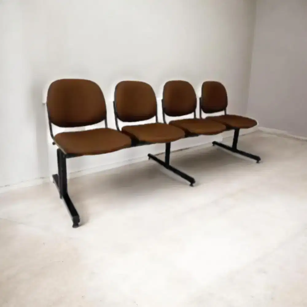 Kursi bandara 4 dudukkan