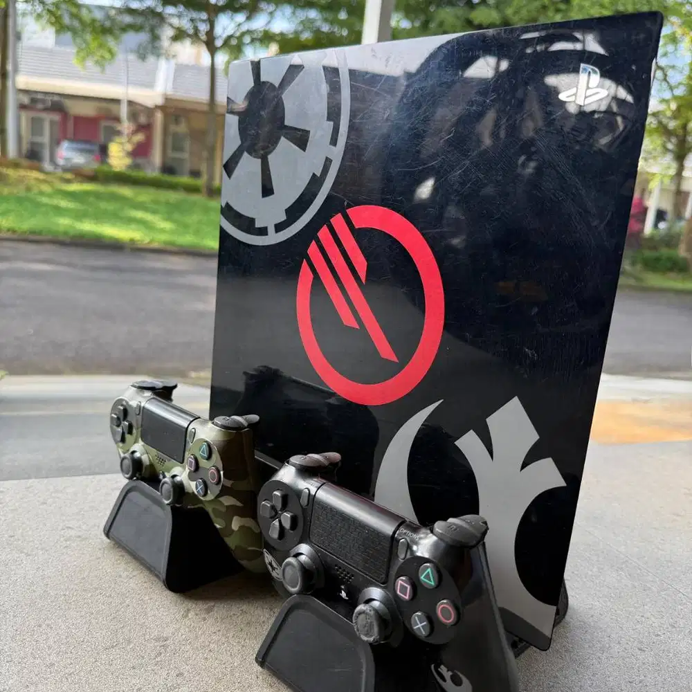 PS4 Pro Srat Wars Battlefront 2 edition CUH-7115B Software 13.04 1TB N