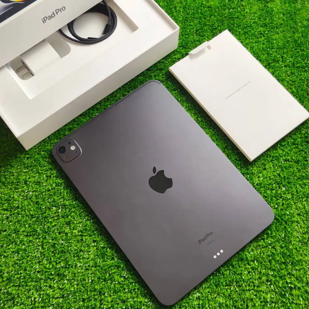 iPad Pro 11inch M4 256GB Space Black Wifi Only BH 100%