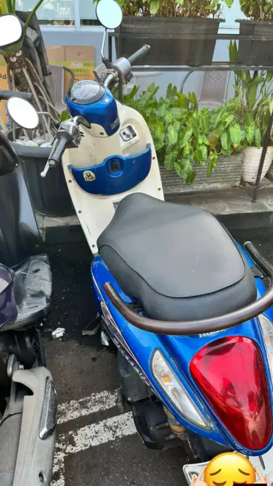 Honda Scoopy 2015