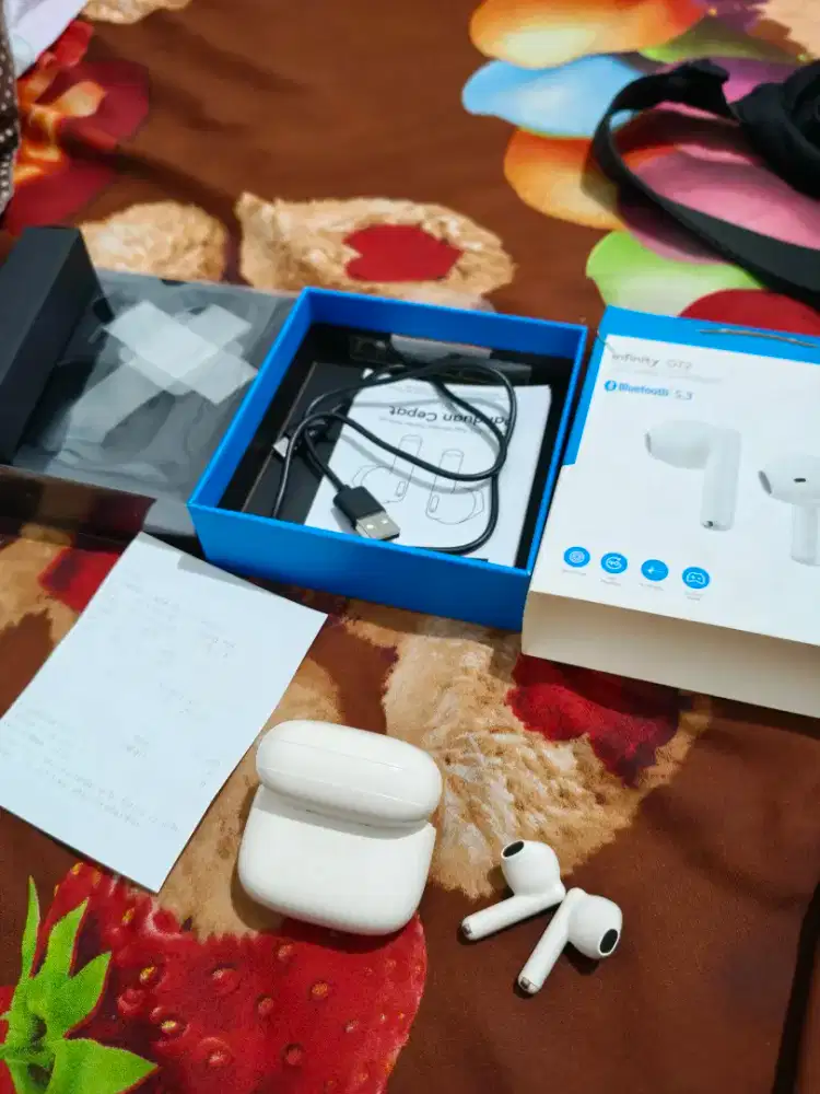 Headset wireless merk vivan