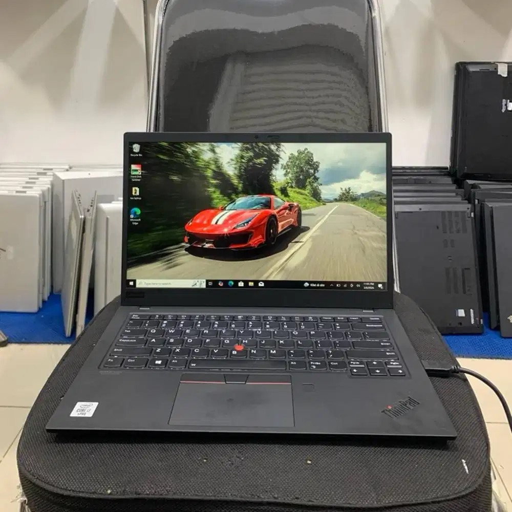 Laptop Lenovo Thinkpad X1 Carbon Core i7 Gen10 Ram 16GB Touch N-VN