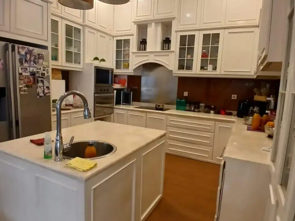 Rumah Mewah di Grisenda pik ada pool