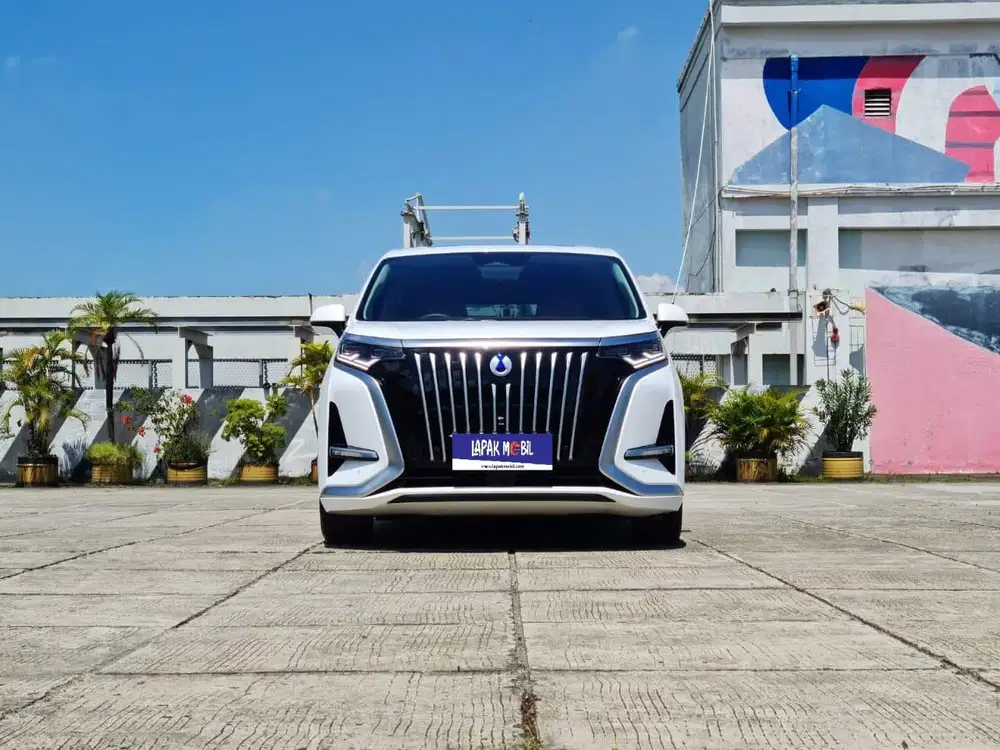 Denza D9 Ev  0.0 Listrik 2025 like new Km 4rb Tangan 1