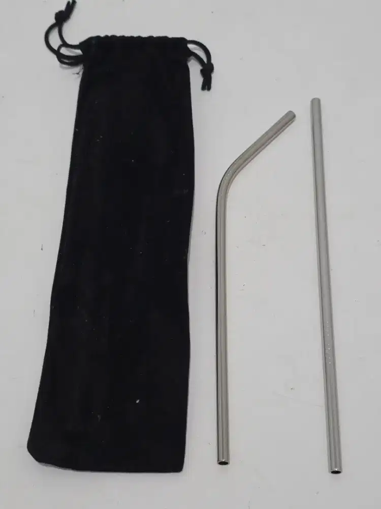 Jual Sepaket 2 Buah Sedotan Stainless Steel dan Pouch nya Baru