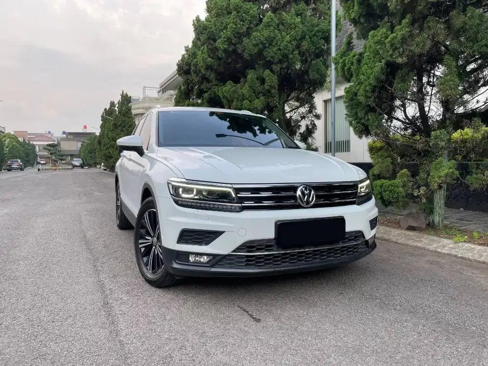 VW Tiguan CBU 2018 1.4 TSI Warna Putih Favorit! Km Low 50 rb 2017 2019