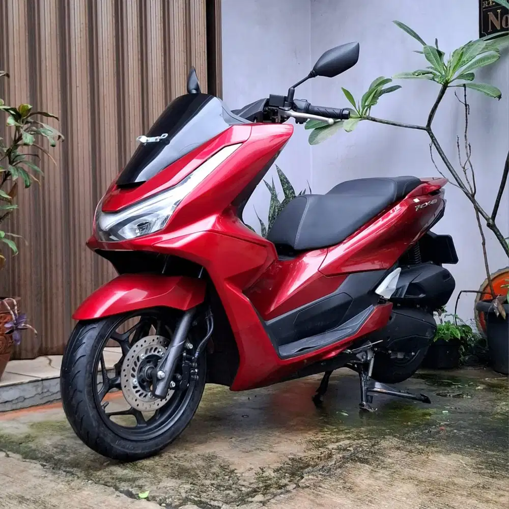 [KM RENDAH] All New Honda PCX 160 CC CBS ISS Tahun 2025  ISTIMEWA
.