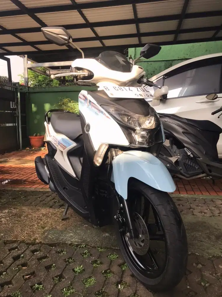 Yamaha Mio Gear 125 2023 Biru Putih