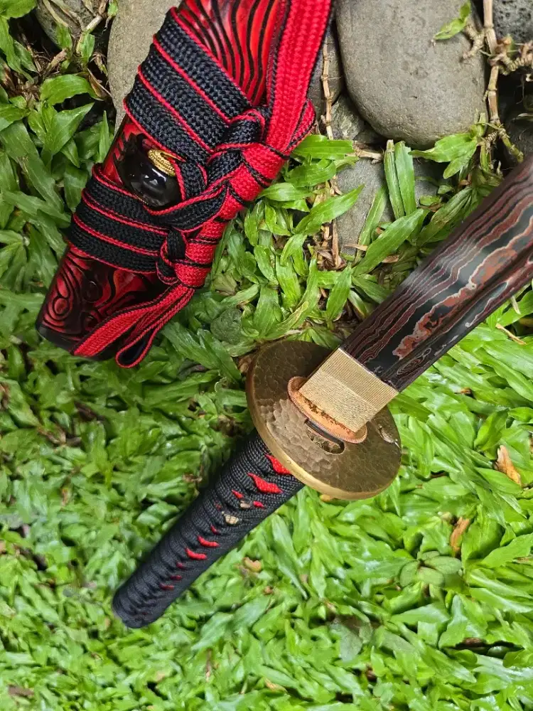 PEDANG SAMURAI KATANA SHINKEN SAMURAI NO CHISIO RED DAMASCUS BLADE