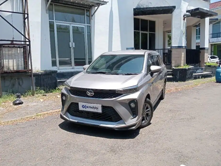 Pajak Panjang - DAIHATSU Xenia 1.3 R Bensin A/T 2021 SILVER