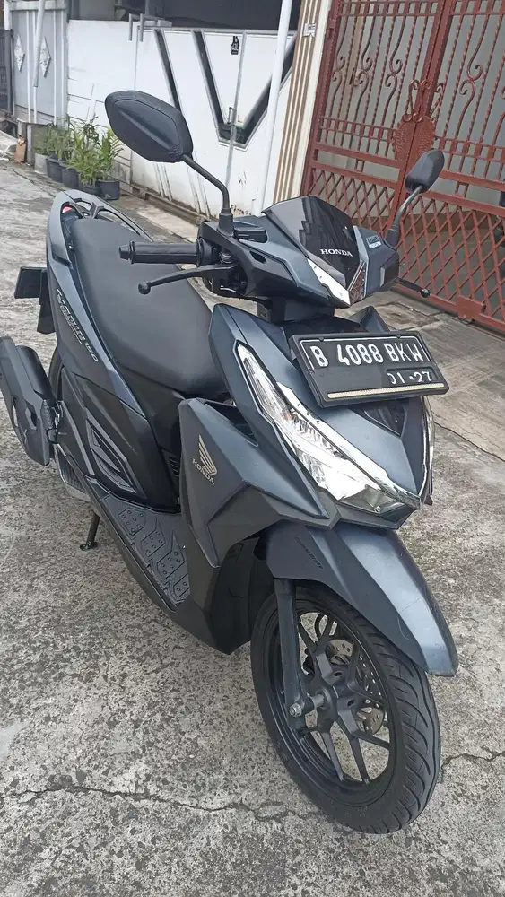 Honda Vario 150 LED tahun 2017.