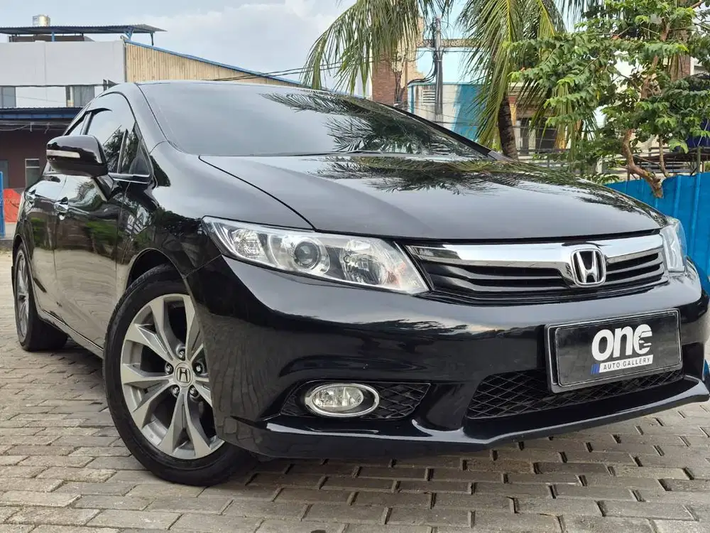 Honda Civic FB 2.0 AT 2013