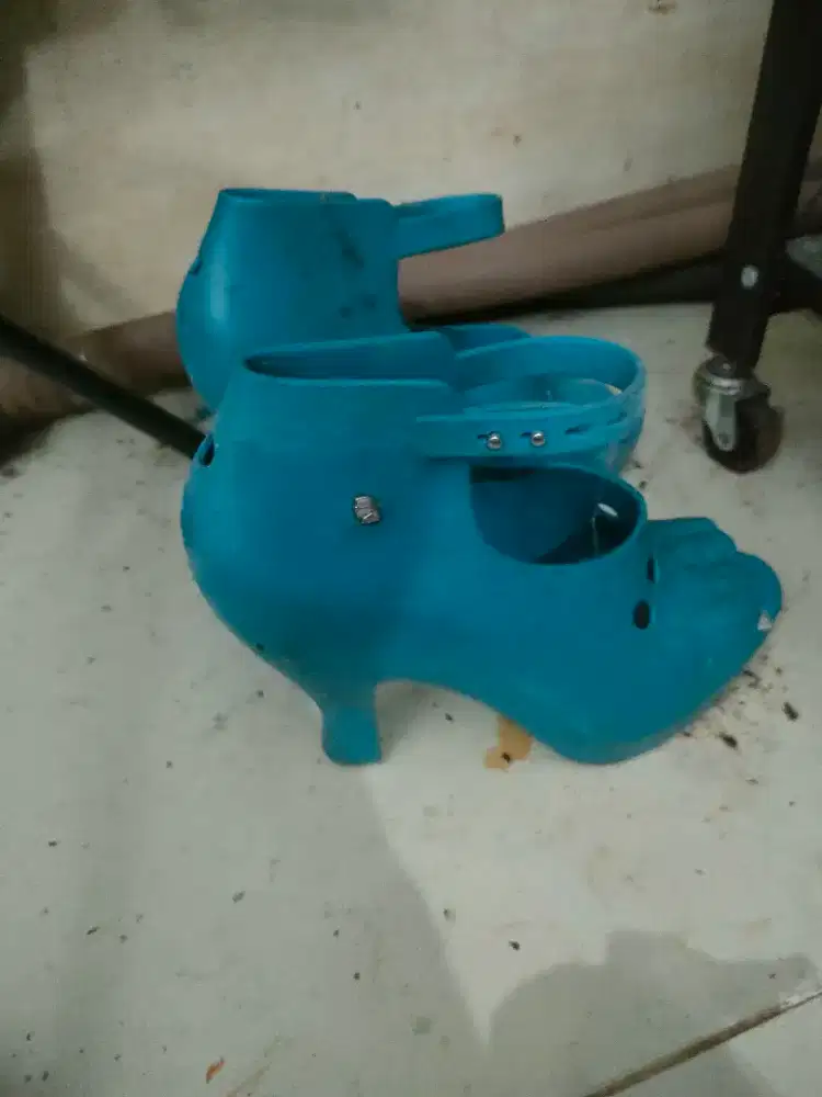 sepatu sendal wanita branded