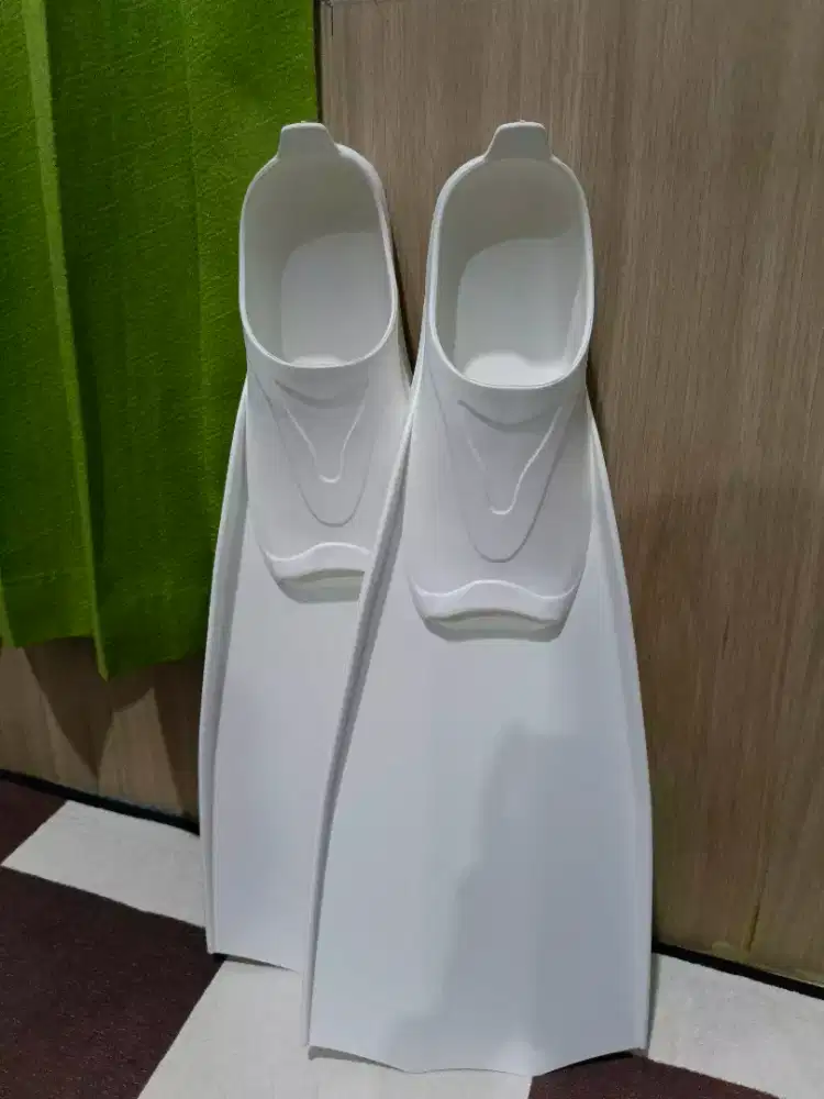 JUAL FINS RENANG UKURAN 40-41 (25CM)