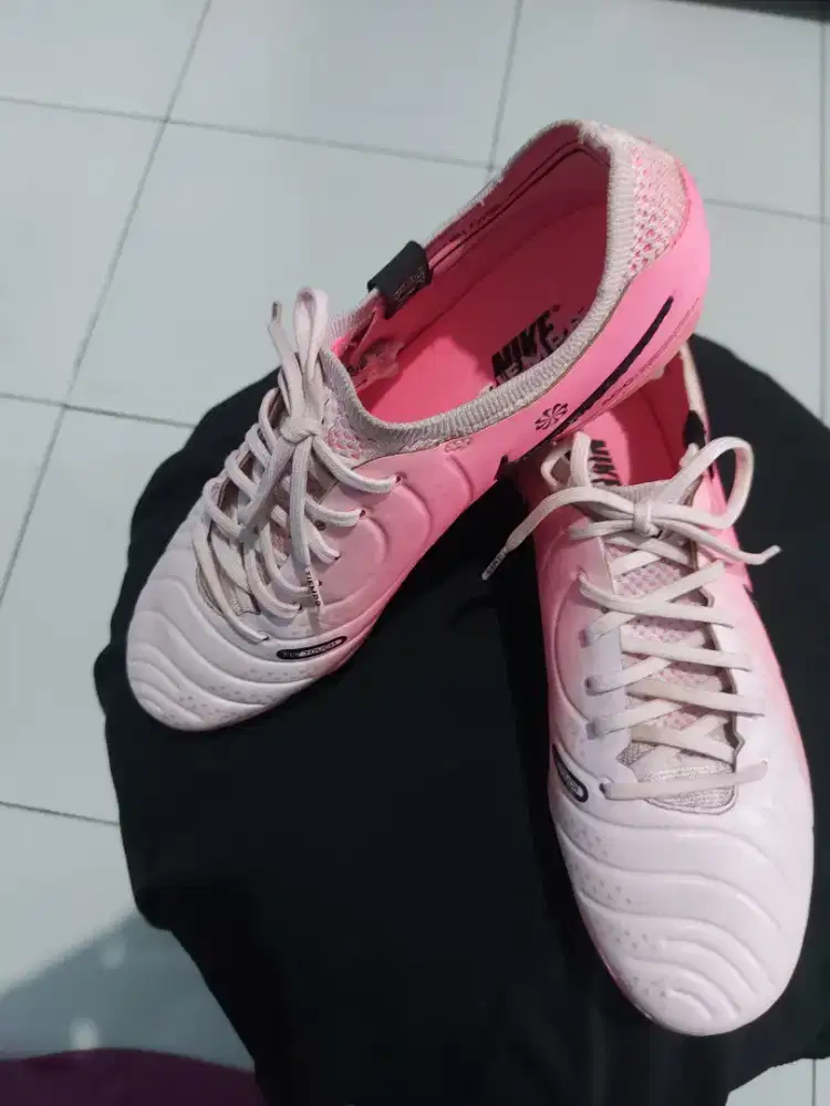 NIKE TIEMPO LEGEND 10X FG size 42/26.5