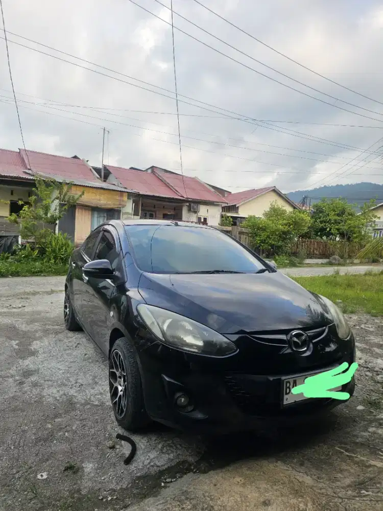 For sale mazda 2 sedan 1.5AT