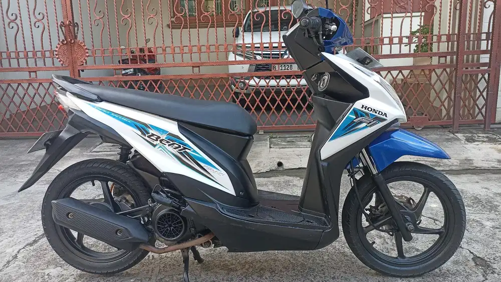 Honda beat esp stater halus tahun 2015.