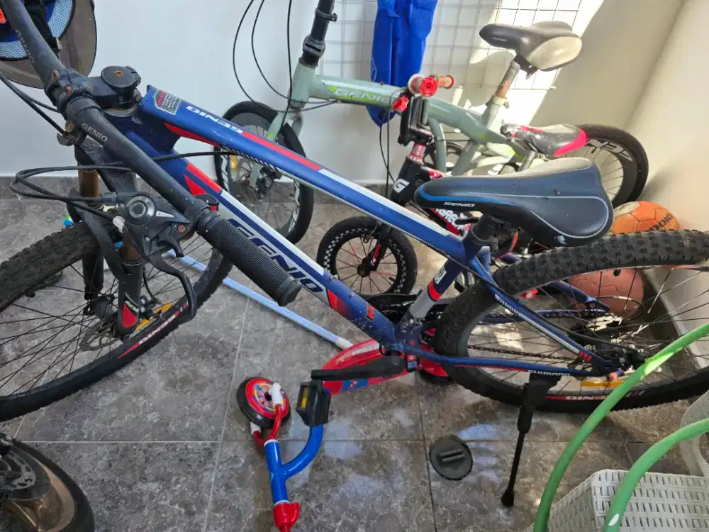 Sepeda lipat dan sepeda gunung